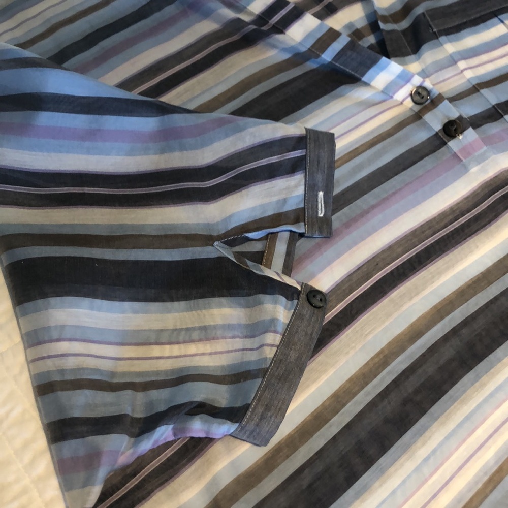 Medium Silk/ Cotton Blouse by Worth New York - Picture 4 of 6